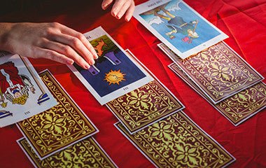 Le Pouvoir Magique du Tarot - Un Lieu de Lumière - cours à distance en ligne de soins énergétiques
