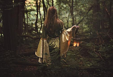 Mor Sanos Orra - le Secret des Guérisseuses Celtes. - Un Lieu de Lumière - cours à distance en ligne de soins énergétiques