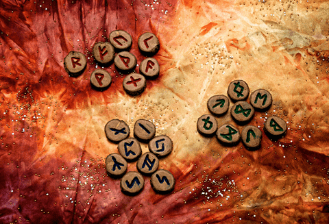 Run Valdr - Le Pouvoir des Runes - Un Lieu de Lumière - cours à distance en ligne de soins énergétiques